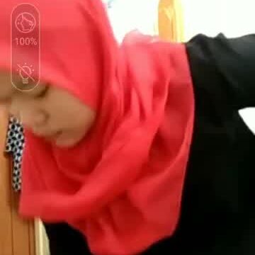 TKW Jilbab Merah Di Malay Diajak Vcs Zoom Meki