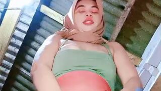 Aksi Colay JENINA Janda Berjilbab Sangean