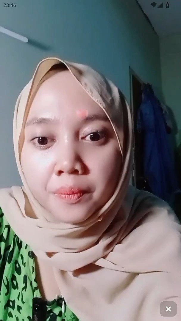 Mbak Errr Live Pamer Meki Gundul