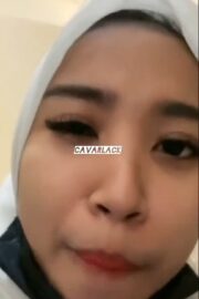 Niniy Hijab Nakal Pamer Susu Memek Tembem