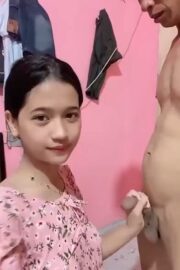 Gadis Manis Layani Om Melakukan Hubungan Badan