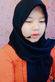 Live Nakal Mora Abg Jilbab Pamer Lobang Itil