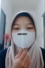 Dyfaa Jilbab Pamer Meki Seusai Pipis