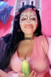 Meski Pendatang Baru Miss Tot Berani Main Timun Pamer Mekinya