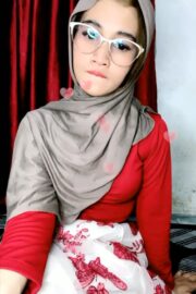 XD Fira Hijab Kacamata Live Nakal Buka Uting