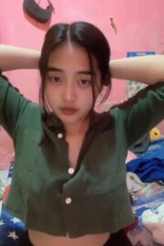 AMEL Cantik Denok Buka Baju Colmek Menggairahkan