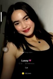 LUSI VCS Privat Bugil Ngangkang Ngocok Memek Gede